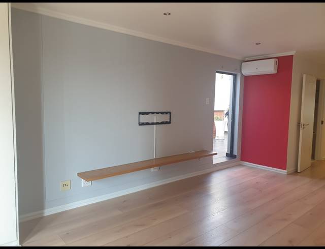 1 BEDROOM APARTMENT FOR SALE IN UMHLANGA RIDGE